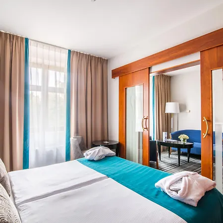 Hanza Hotel