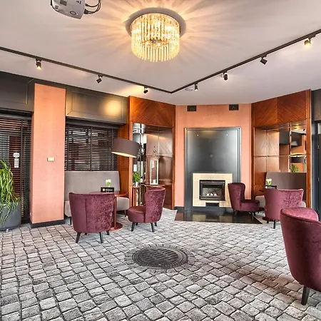 Hotel Hanza 4*