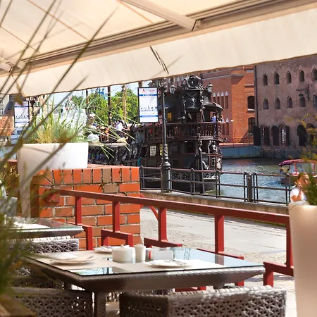 Ξενοδοχείο Hanza 4*