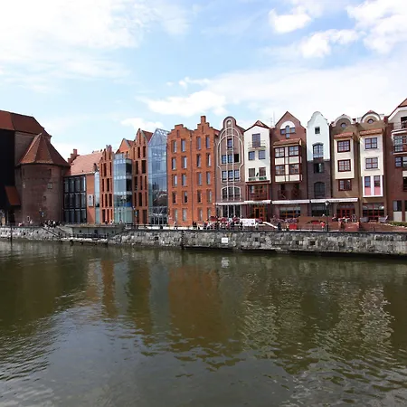 Hanza Ξενοδοχείο 4*